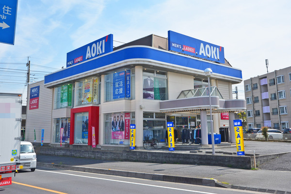 エンブレムプラザ(AOKI草加店)