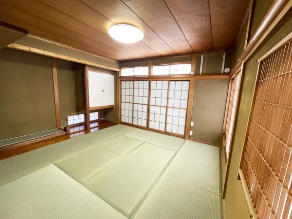 越谷市東越谷１丁目の貸家
