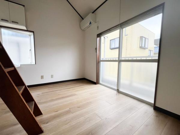 リバティハウス