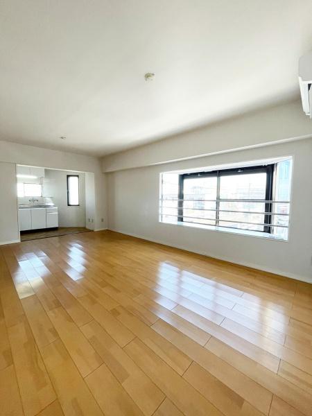 新越谷ハイツ(リビング)