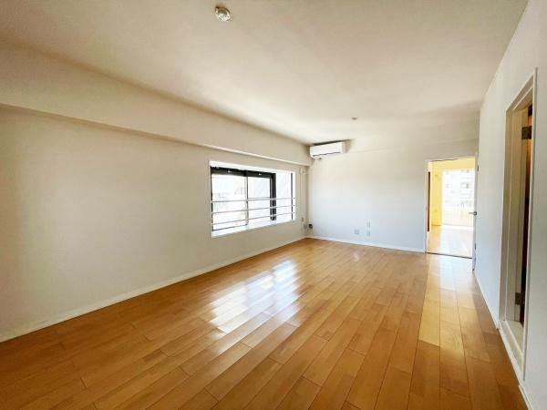 新越谷ハイツ(リビング)