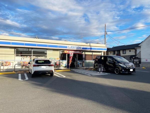 越谷市東越谷4丁目の貸家(ローソン東越谷四丁目店)