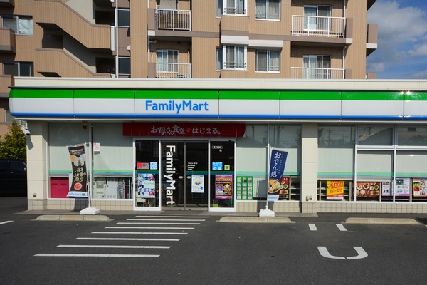 スクエアコート(ファミリーマート越谷恩間店)