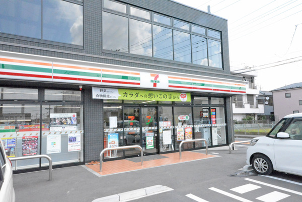 フラッグスクエア(セブンイレブン越谷西方店)