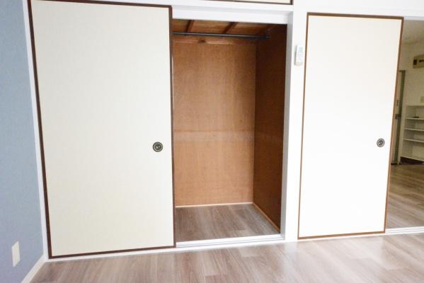 フラッグスクエア