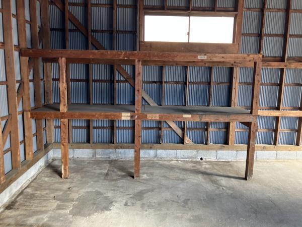 越谷市川柳町１丁目の倉庫