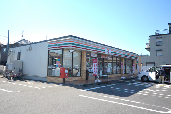 ワールドハイツB(セブンイレブン越谷大間野店)