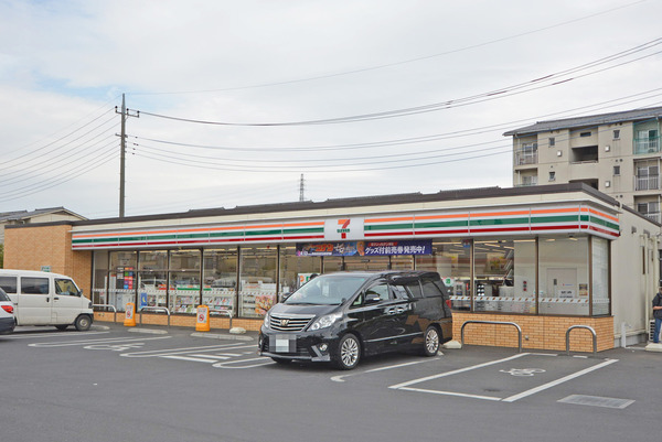 上間久里貸家(セブンイレブン越谷間久里団地前店)