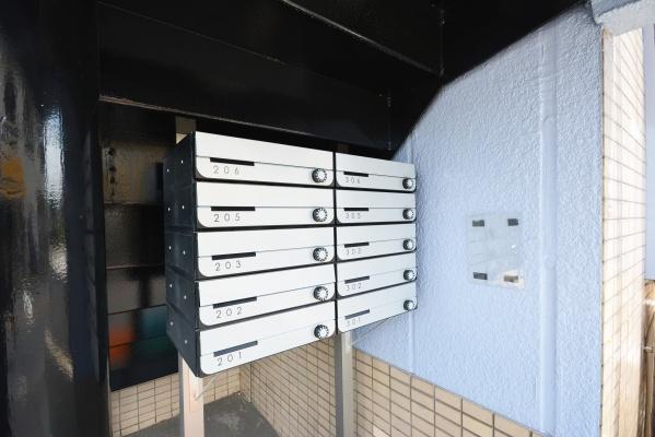 エンブレムプラザ