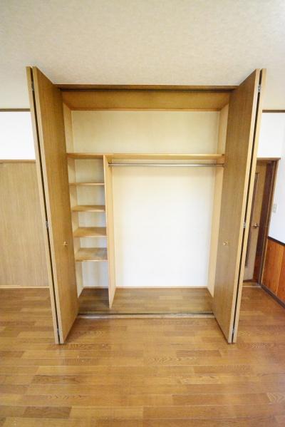 登戸町貸家