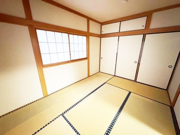 登戸町貸家