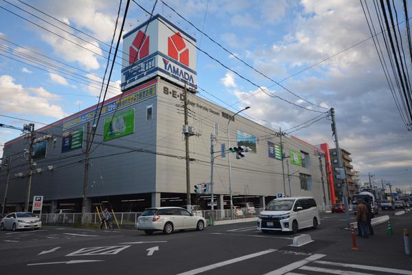 メゾン秋山Ⅱ(ヤマダ電機テックランド南越谷店)