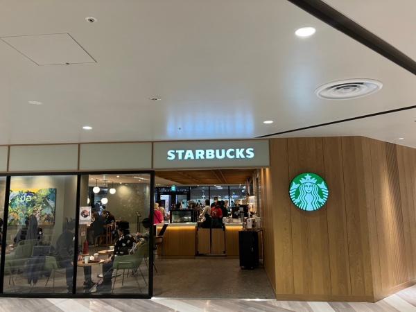 新越コマビル(スターバックスコーヒー新越谷ヴァリエ店)