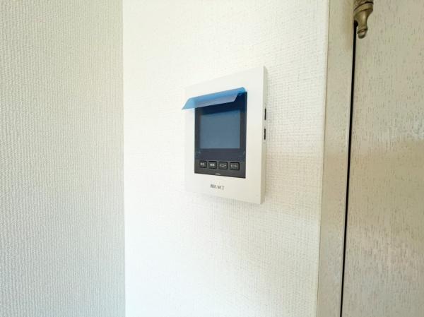 エンブレムプラザ