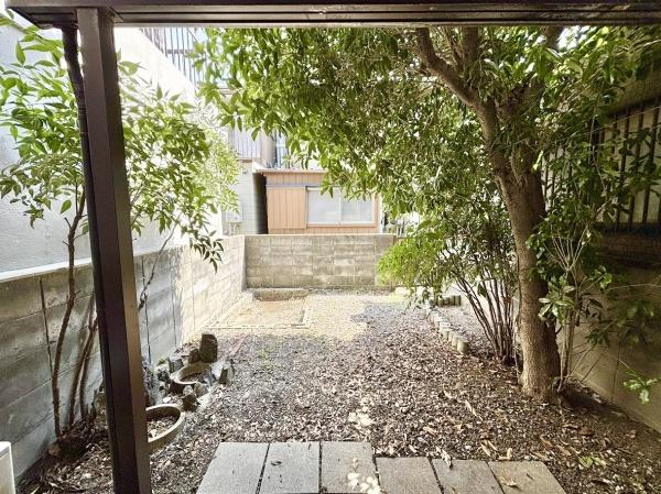 高槻市名神町のテラスハウス