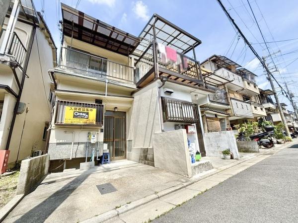 高槻市津之江町２丁目のテラスハウス