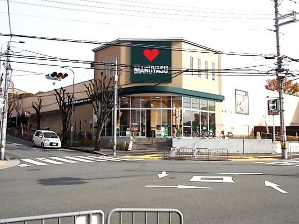 高槻市上土室1丁目のマンション(スーパーマルヤス阿武野店)