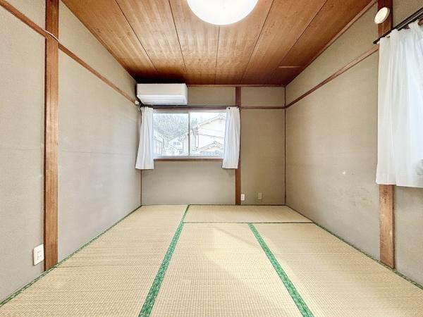 高槻市安岡寺町４丁目の貸家