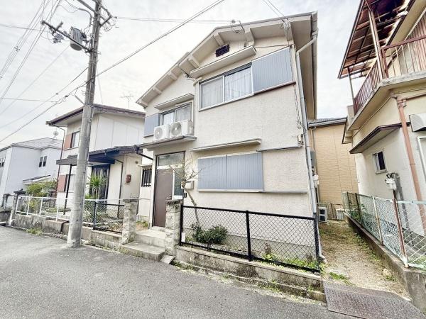 高槻市安岡寺町４丁目の貸家
