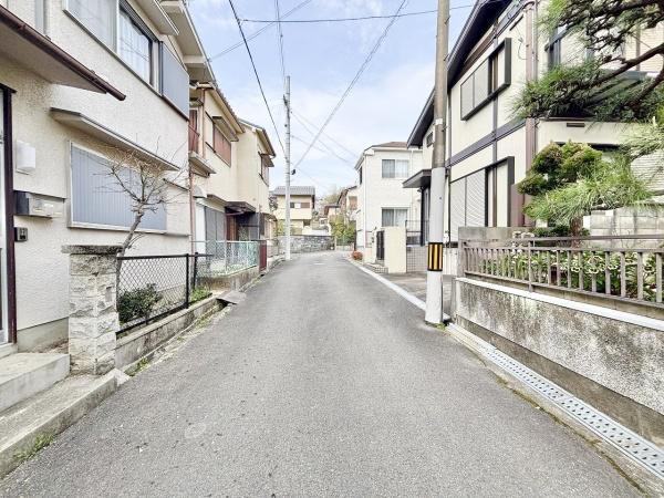 高槻市安岡寺町４丁目の貸家