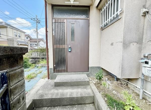 高槻市安岡寺町２丁目の貸家