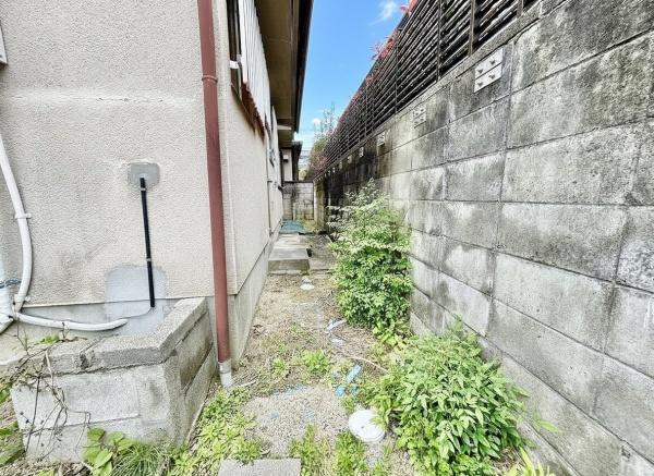 高槻市安岡寺町２丁目の貸家