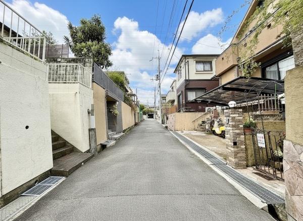 高槻市安岡寺町２丁目の貸家