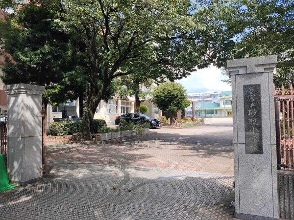 クレアドール県庁正門前(熊本市立砂取小学校)