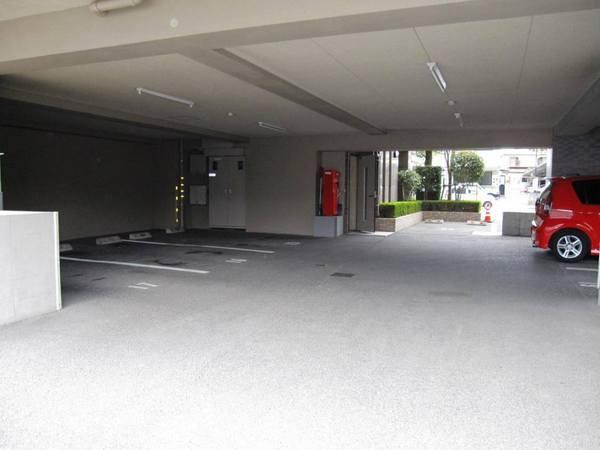 クレアドール県庁正門前