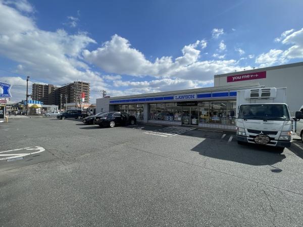 ルナーレ　302(ローソン熊本日赤通り店)