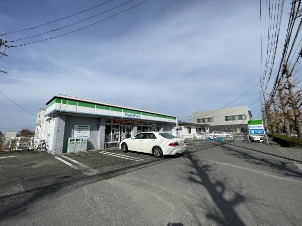 熊本市東区錦ケ丘のマンション(ファミリーマート熊本健軍一丁目店)
