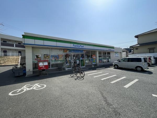 コーポ中根(ファミリーマート熊本済々黌高前店)