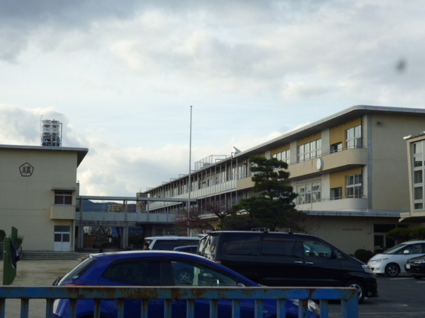多治見市若松町2丁目 貸店舗(多治見市立精華小学校)