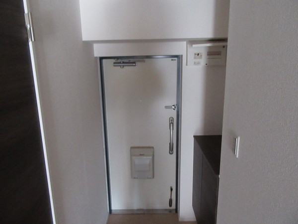 北区東十条3丁目のマンション(玄関)