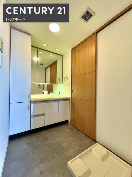 大東市谷川２丁目のマンション