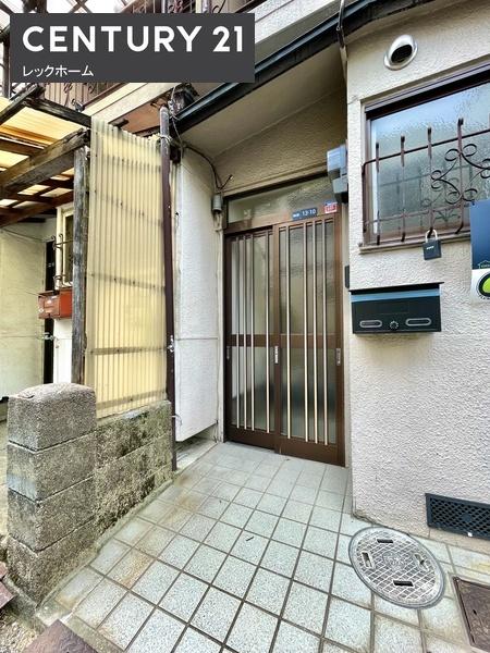 大東市西楠の里町の貸家