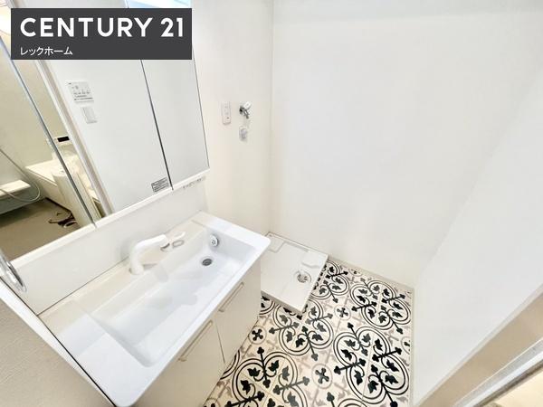 大阪市城東区鴫野東２丁目のハイツ