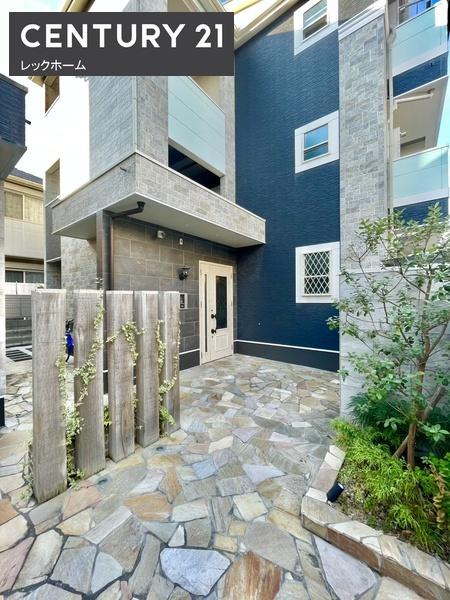 大阪市城東区鴫野東２丁目のハイツ