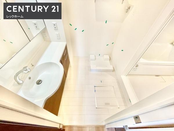 大阪市鶴見区放出東１丁目のハイツ