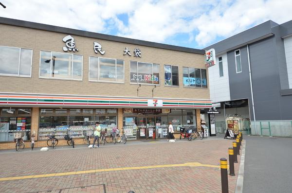コーポむつみ(セブンイレブン越谷大袋駅西口店)