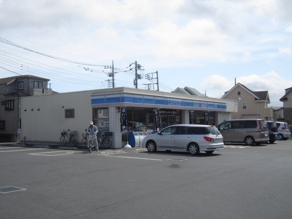 越谷市大字船渡の貸家(ローソン越谷下間久里仲田店)