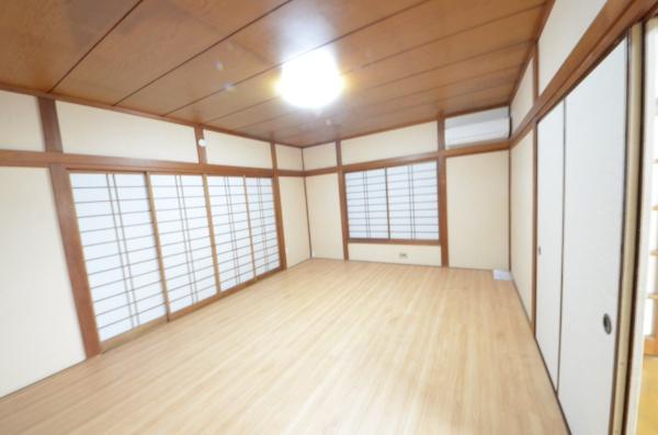 越谷市大字船渡の貸家