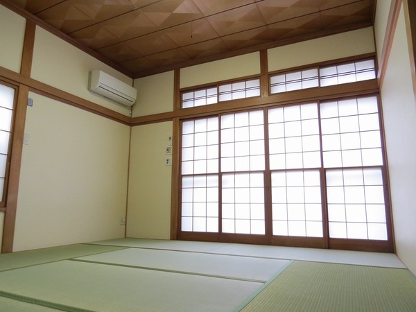 幸町1丁目貸家(和室)