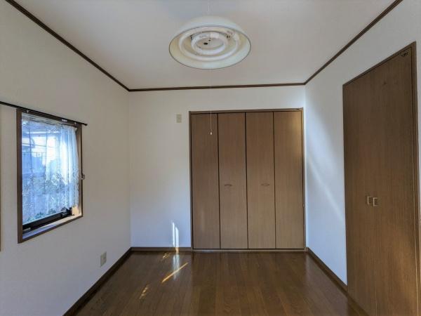小山１丁目貸家