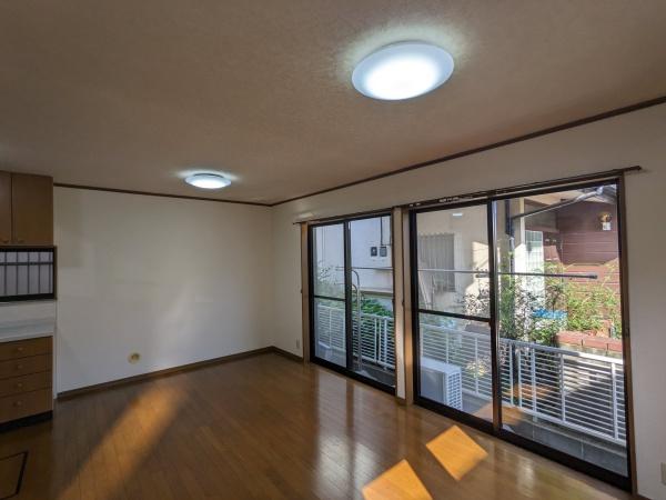 小山１丁目貸家