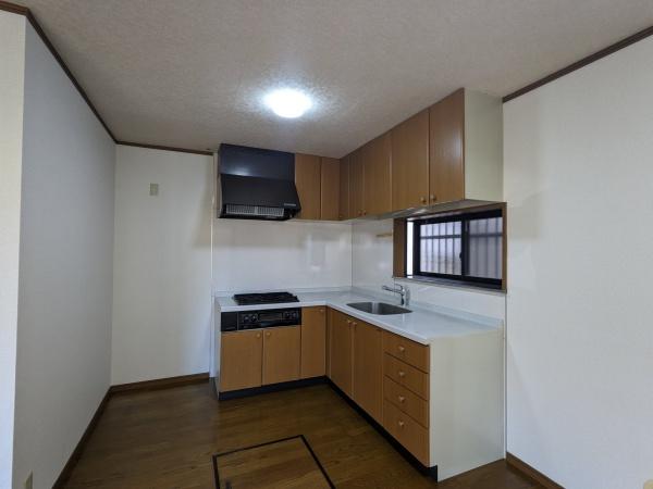 小山１丁目貸家