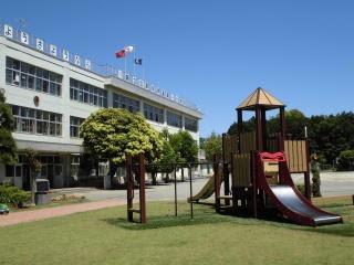 昭島市拝島町４丁目の貸家(拝島第一小学校)