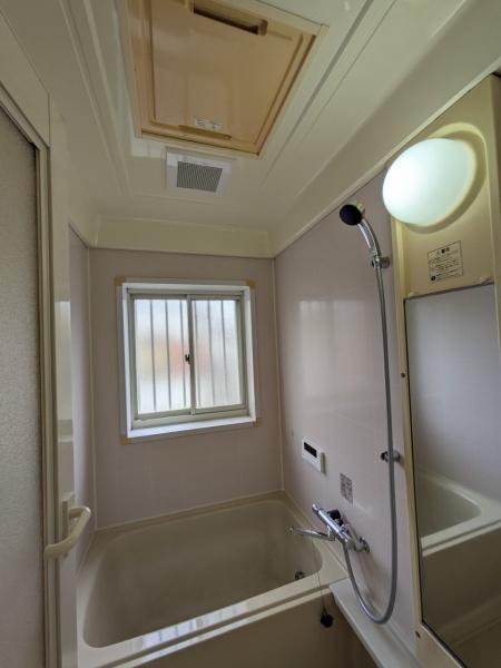 昭島市拝島町４丁目の貸家