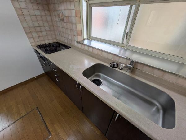 昭島市拝島町４丁目の貸家