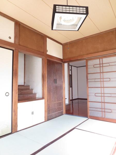 幕張町貸家